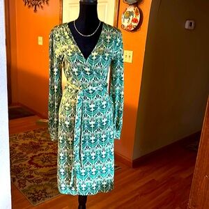 Banana Republic long sleeve wrap dress size M